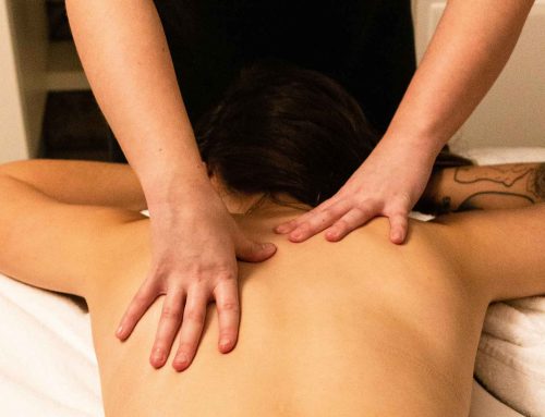 Massage à domicile à Paris : le guide complet pour réserver en confiance (2026)